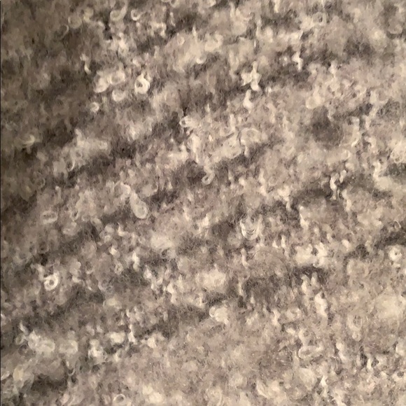 Free Cozy Scarf included with any purchase - Picture 3 of 3